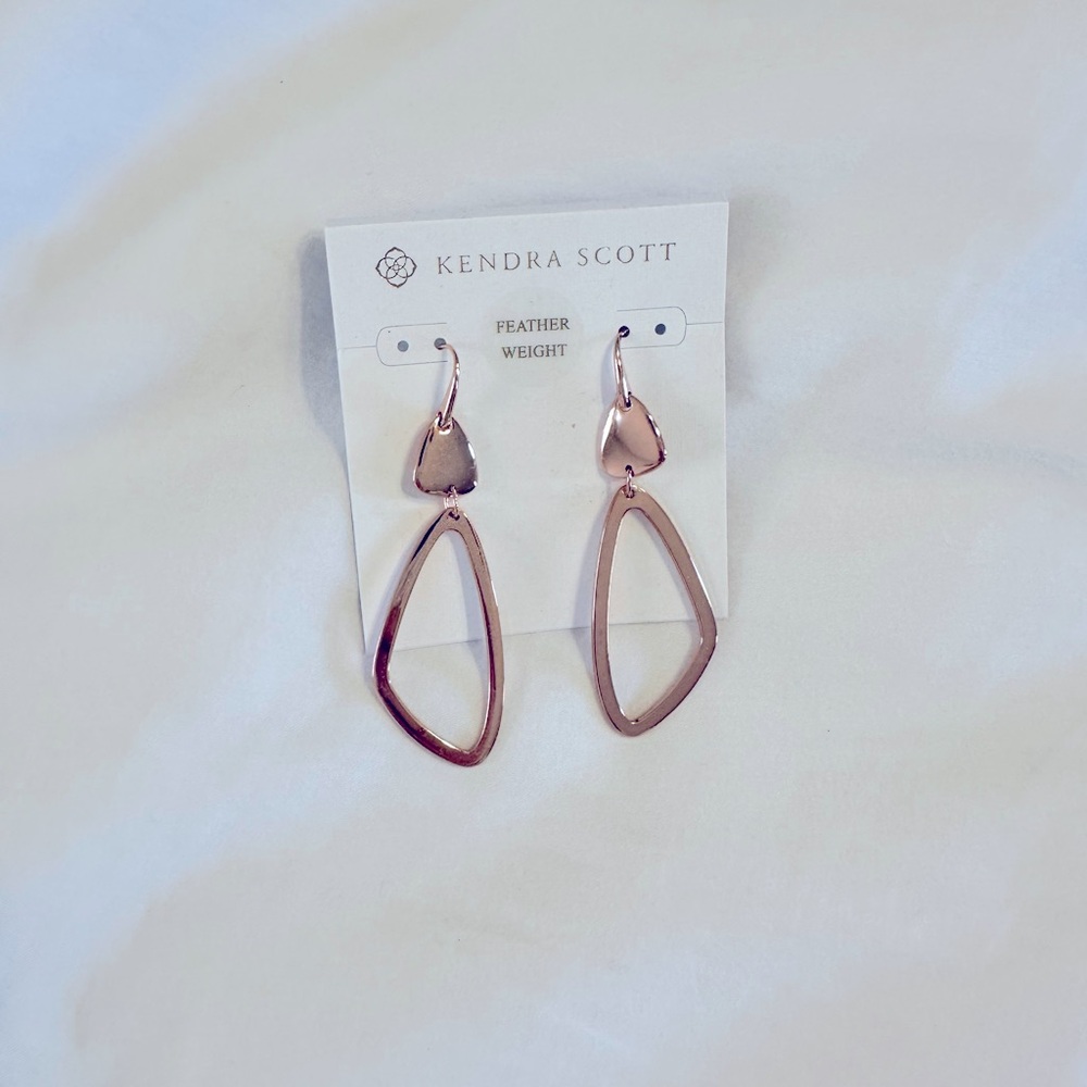 Kendra Scott Kira drop earrings, rose gold